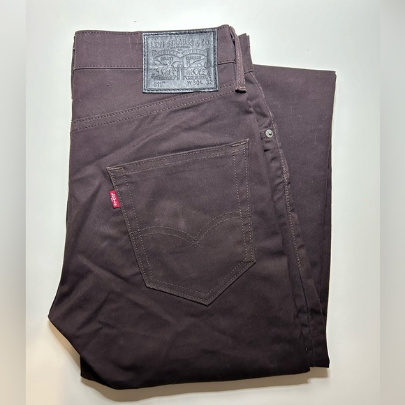 Levi’s 511 burgundy pants - Picture 1 of 5